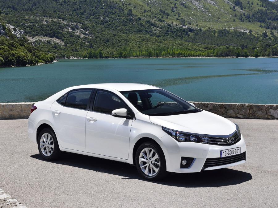  Toyota Corolla 2013 года  (EU) (фото 14 из 43)